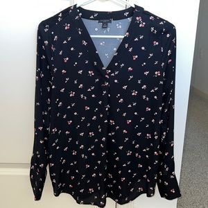 ANN TAYLOR FLORAL TOP